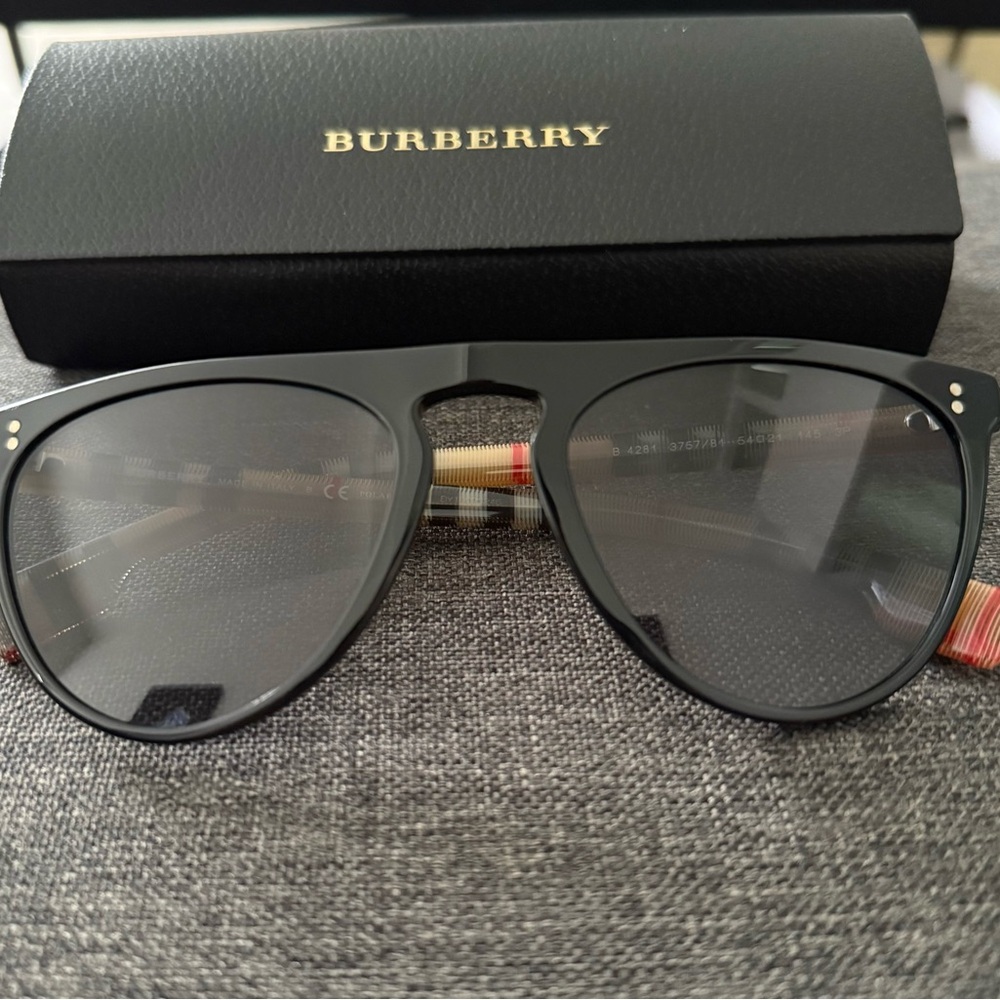 Burberry Black Sunglasses